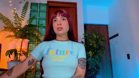 yeriawaddell  online show from 10-12-25, 01:26