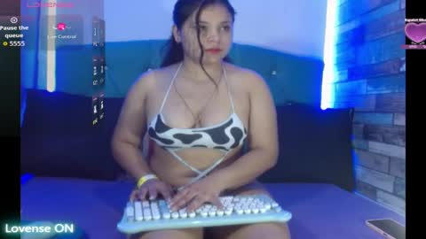 Snapshot of yesamin_stone18 chatting on 06-06-26, 12:10 yesamin_stone18 online show from 06-06-26, 12:10