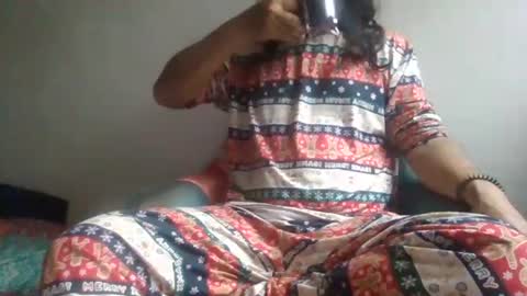 yeshuaaa999 online show from 01-04-25, 02:46