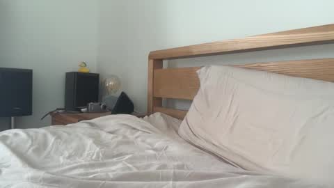 Snapshot of yesimlonely chatting on 03-12-26, 11:05 Sal online show from 03-12-26, 11:05