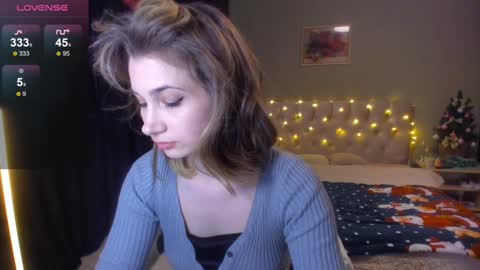 Sofie online show from 12-21-24, 01:32