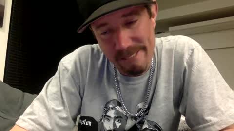 Snapshot of yesplesae chatting on 02-10-25, 09:04 yesplesae online show from 02-10-25, 09:04