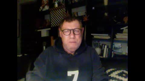 Snapshot of yessex247 chatting on 11-29-25, 01:30 yessex247 online show from 11-29-25, 01:30