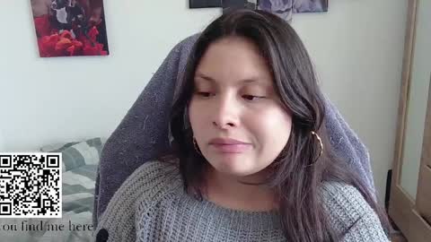 yessica_gomez01 online show from 04-01-26, 07:00