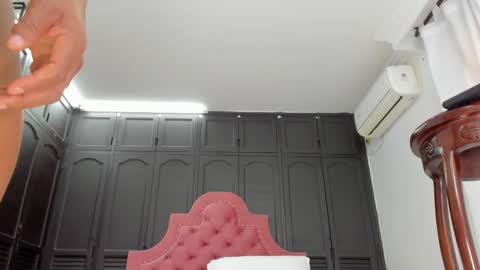 Snapshot of yessik_cioccolato chatting on 03-09-25, 01:26 Yessike Catalina online show from 03-09-25, 01:26