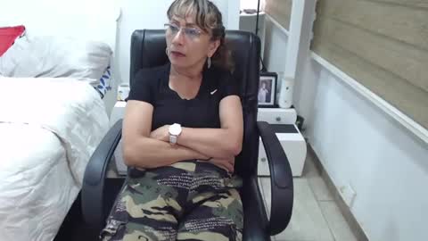 jessy online show from 02-22-25, 01:11