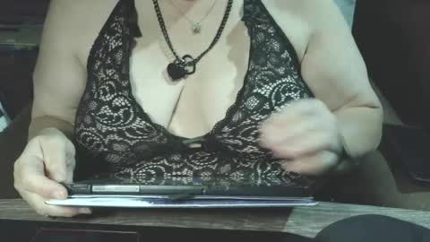 Snapshot of yessirprincesspet chatting on 06-21-26, 02:25 yessirprincesspet online show from 06-21-26, 02:25