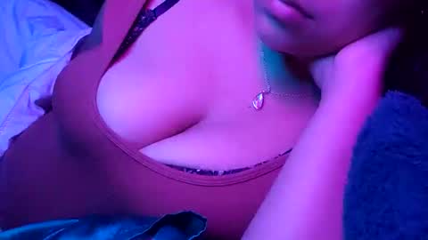 Snapshot of yessplzmore chatting on 11-11-25, 09:31 yessplzmore online show from 11-11-25, 09:31