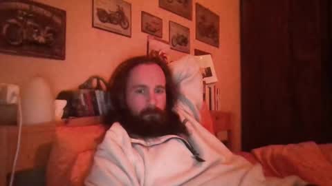 yeti_92 online show from 01-04-25, 05:37