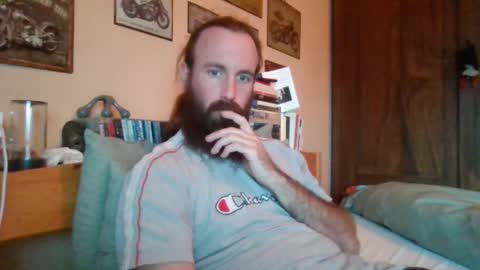 yeti_92 online show from 10-06-25, 04:15