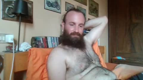 yeti_92 online show from 06-25-26, 04:22