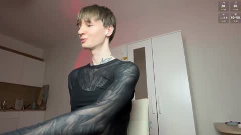 Snapshot of yexes chatting on 03-18-26, 02:47 yexes online show from 03-18-26, 02:47