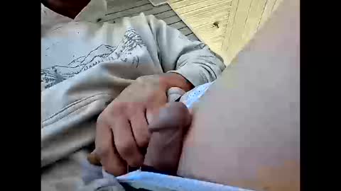 yezzi_1997 online show from 10-11-25, 09:02