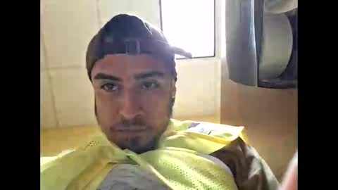yezzi_1997 online show from 10-18-25, 01:30