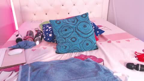 yhazan_brown online show from 05-15-26, 05:03