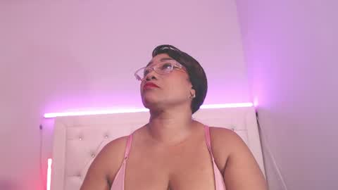 yhazan_brown online show from 05-19-26, 03:35