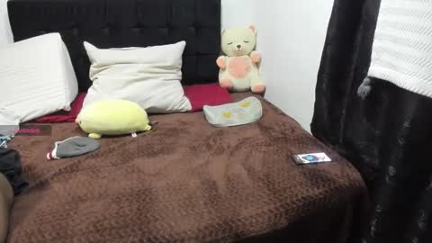 Snapshot of yinyyanghot chatting on 10-16-25, 10:49 yinyyanghot online show from 10-16-25, 10:49