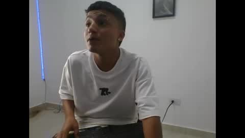 yissus_20 online show from 04-08-26, 07:25