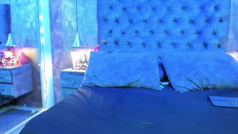 Snapshot of yiyisandoval chatting on 11-20-25, 07:57 yiyisandoval online show from 11-20-25, 07:57