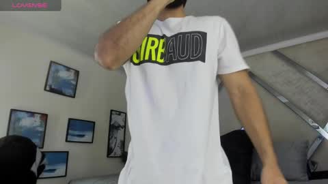 Yiyo online show from 03-05-25, 04:13