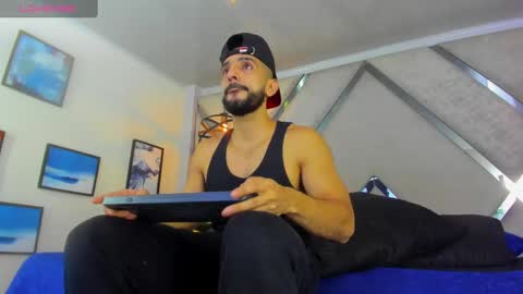 Yiyo online show from 03-11-25, 04:10