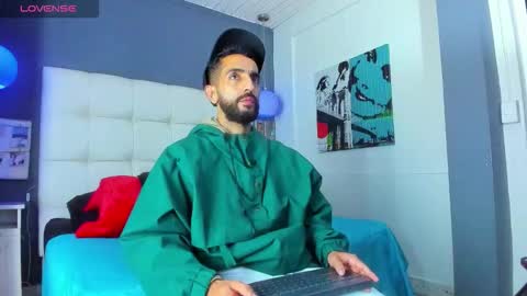 Snapshot of yiyo10_ chatting on 02-03-26, 04:32 Yiyo online show from 02-03-26, 04:32