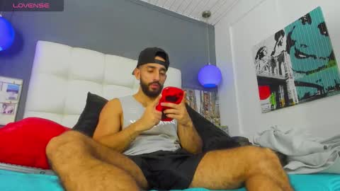 Snapshot of yiyo10_ chatting on 02-10-26, 04:27 Yiyo online show from 02-10-26, 04:27