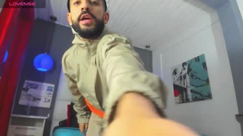 Snapshot of yiyo10_ chatting on 02-11-26, 03:55 Yiyo online show from 02-11-26, 03:55