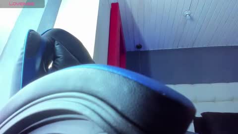 Snapshot of yiyo10_ chatting on 02-20-26, 06:19 Yiyo online show from 02-20-26, 06:19