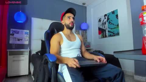 Yiyo online show from 03-15-26, 04:18