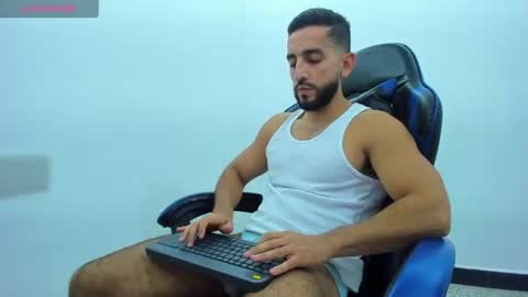 Yiyo online show from 06-11-26, 01:16