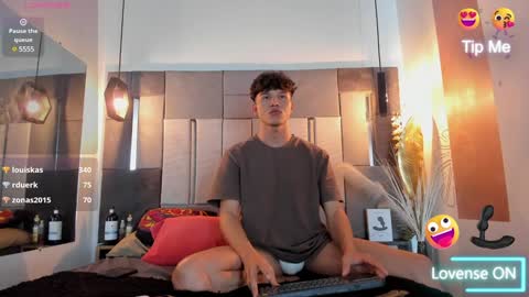 Snapshot of yizus_bonz chatting on 12-12-24, 06:14 yizus_bonz online show from 12-12-24, 06:14