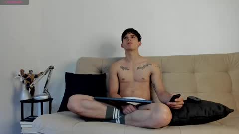 Snapshot of yizus_bonz chatting on 09-11-25, 10:43 yizus_bonz online show from 09-11-25, 10:43