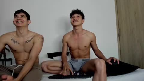 Snapshot of yizus_bonz chatting on 10-18-25, 12:35 yizus_bonz online show from 10-18-25, 12:35