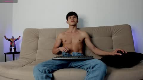 Snapshot of yizus_bonz chatting on 12-04-25, 11:57 yizus_bonz online show from 12-04-25, 11:57