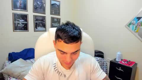 Snapshot of yker18 chatting on 12-09-24, 04:56 yker online show from 12-09-24, 04:56