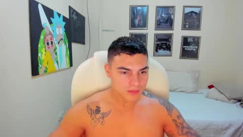 Snapshot of yker18 chatting on 01-11-25, 04:48 yker online show from 01-11-25, 04:48