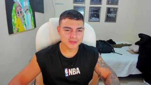 Snapshot of yker18 chatting on 01-26-25, 04:41 yker online show from 01-26-25, 04:41