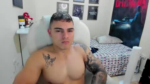 Snapshot of yker18 chatting on 03-25-26, 07:03 yker online show from 03-25-26, 07:03
