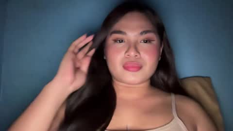 Snapshot of yllanahard chatting on 12-21-24, 10:40 yllana love online show from 12-21-24, 10:40