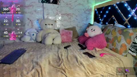 lucy online show from 02-12-25, 04:33