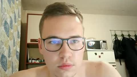 Yminoske online show from 11-12-25, 01:22