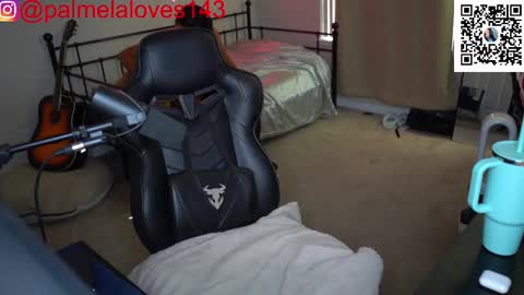 Palmela Handerson online show from 09-13-25, 06:18