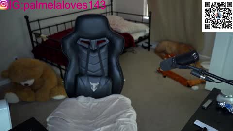 Snapshot of ynaong chatting on 02-03-26, 06:57 Palmela Handerson online show from 02-03-26, 06:57