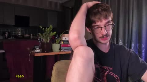 Snapshot of yoga_pizza_420 chatting on 07-15-26, 10:15 Max online show from 07-15-26, 10:15