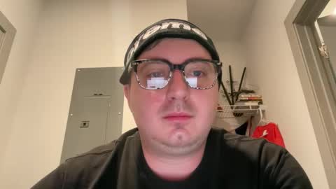 yogasmokedog69 online show from 04-28-26, 02:49