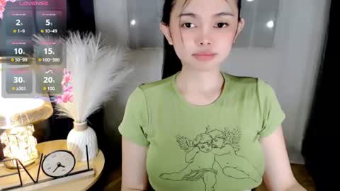Snapshot of yogirl_abby chatting on 07-10-26, 12:04 Hi i am Abby i am Filipina Aussie youve ever wanted to meet NOT INTO CHEAP GUY online show from 07-10-26, 12:04