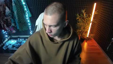 You can ask my name in pm online show from 10-16-25, 04:57