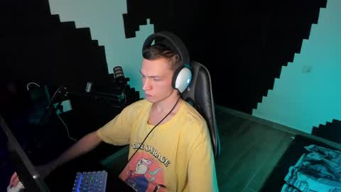 You can ask my name in pm online show from 04-18-26, 07:58