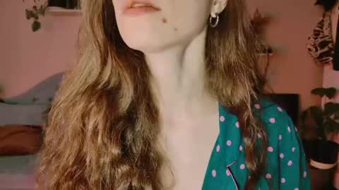 yoka_paradoxxx online show from 06-25-26, 11:59